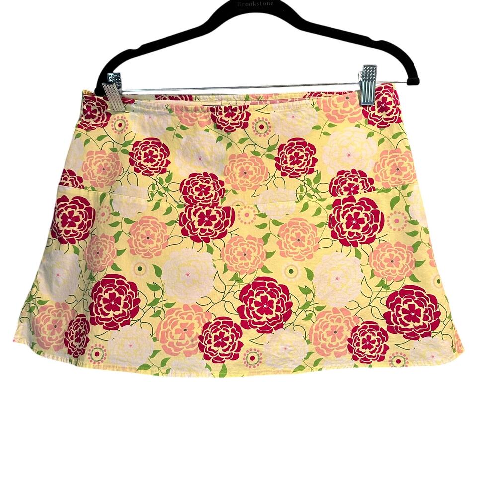Duck Head Size 11 Cottagecore Retro Vintage Skort Yellow with Rose Print